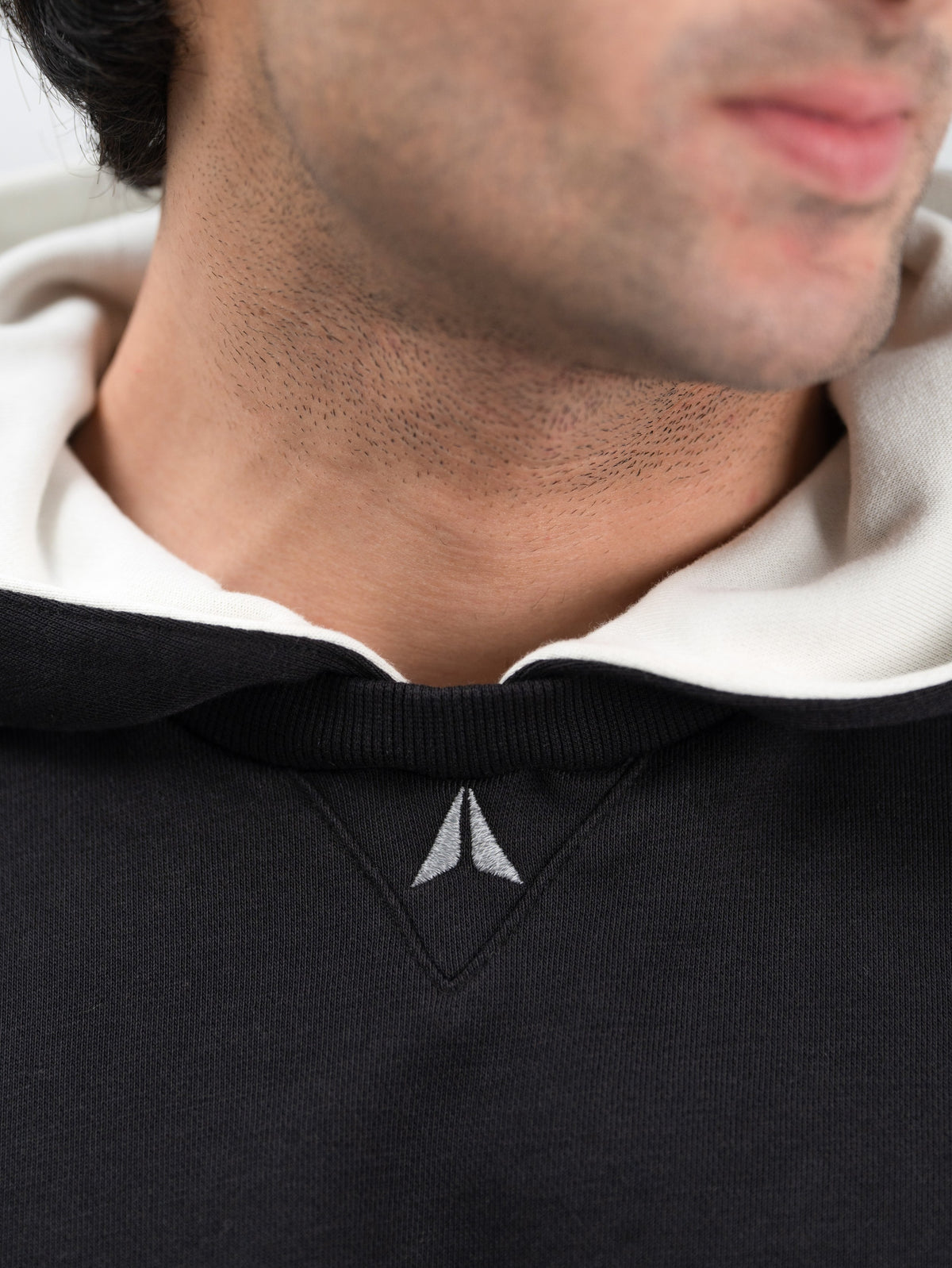 CHROME QAZE BI-COLOR HOODIE UNISEX-BLACK