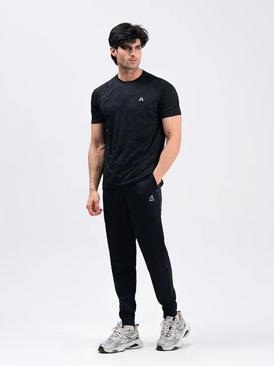 PERFORMANCE T-SHIRT - BLACK